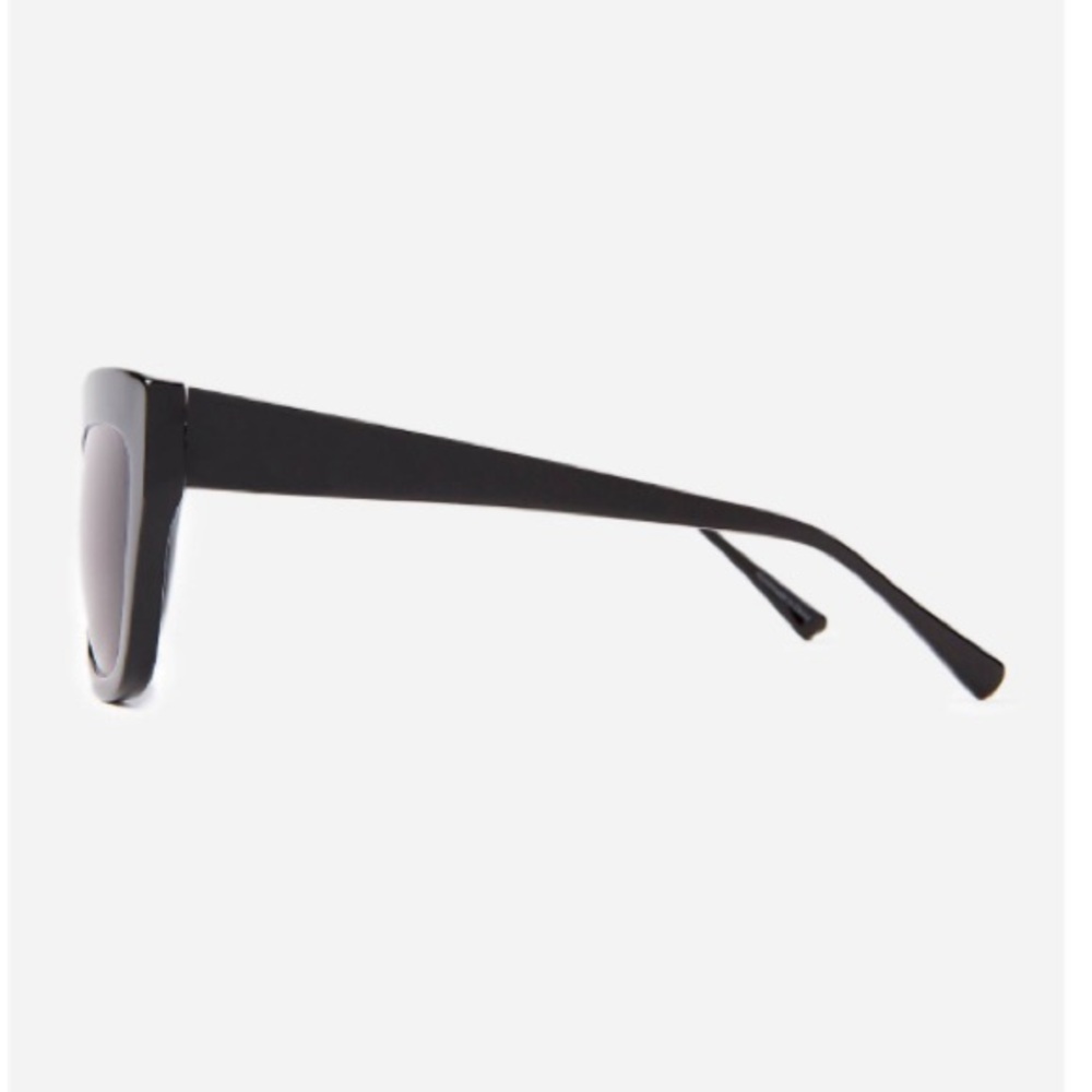 Johnny Was Marianne Sunglasses excellent condition. - Picture 11 of 11